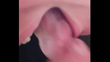 Close Up Cum